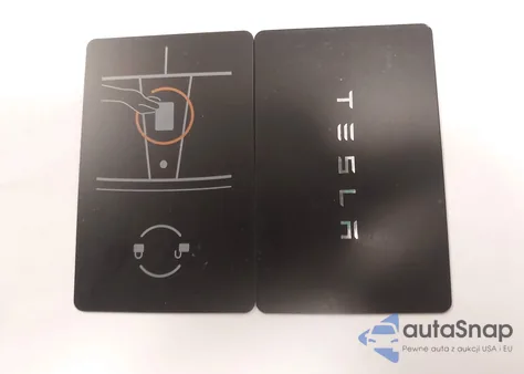 2026 Tesla Model Y Long Range Dual Motor All-Wheel Drive/Long Range Launch Series z USA, uszkodzony, nr VIN 7SAYGDEE3TF341122